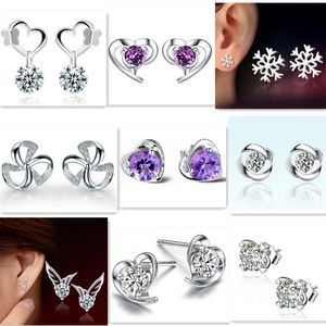 S925 Gümüş Aşk Kalp Tasarımcı Kadınlar için Küpe Küpe Kristal Kar Tanesi Sevimli Melek Yonca Oorbellen Brincos Kulak Yüzük Küpe Küpe CZ Diamond Mücevherat