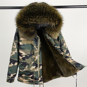 Kadın kış ılık gerçek rakun kürk yaka kapüşonlu taklit kürk astar kalınlaşma kamuflaj askeri baskı kısa parka ceket artı boyutu casacos