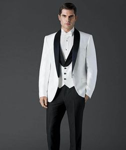 Новый дизайн One Button White Groom Tuxedos Groomsmen Best Man Suits Мужские свадебные блейзерные костюмы (куртка + брюки + жилет + галстук) NO: 583