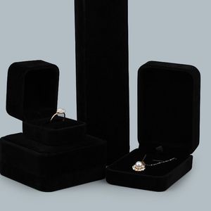Kare Şekli Kadife Takı Ambalaj Tutucu Kolye Kolye Bilezikler için Siyah Renk Kutusu Yüzük Küpe Kutuları Dekor