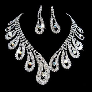 Moda Rhinestones Gelin Takı Setleri Gümüş Kristaller Düğün Kolye Ve Küpe Gelin Balo Akşam Parti Aksesuarları Için