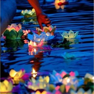 30 Pçs/lote Valentine Velas Lanternas Decoração de Festa de Casamento Desejando Luzes de Água Lanterna Flutuante Flor de Lótus Ornamento de Lâmpada