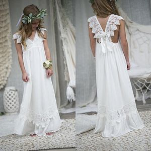 2017 Yeni Varış Boho Çiçek Kız Elbise Düğün İçin Ucuz V Boyun Şifon Dantel Örgün Sahil Gelinlik Custom Made EF6192