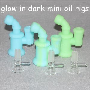 Karanlıkta Glow Nargile Silikon Bong Su Boruları Silikon Yağ Kuyuları mini fıskiye bongları Ücretsiz Cam Kase nektar dabber araçları