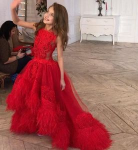 Kırmızı Tüy Kızlar Pageant Elbiseleri Mücevher boyun aplike yüksek düşük yürümeye başlayan çocuk çiçek kız elbise dantel tül ilk cemaat elbiseleri