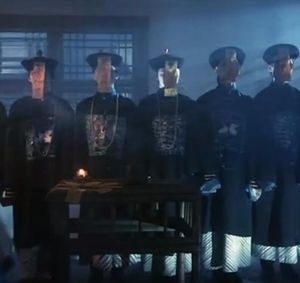 Çin Vampir Jiang shi giyim Cadılar Bayramı Korku Rol oynayan Cosplay Zombi Hayalet Tricky Kostüm Askerleri Qing Hanedanı Konfeksiyon