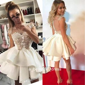 Modest Crew Tiers Homecoming Dresses Satin Applique Arabic Bridesmaid Short Prom Dress Cocktail Party Club Wear Graduation Gowns GD7794