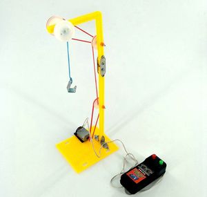 Fabrika Whilesale Bilim ve teknoloji küçük üretim elektrikli vinç modeli küçük buluş fizik deneyi bulmaca oyuncak montaj