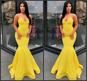 Yeni Sarı Basit Denizkızı Prom Elbiseler Straplez Sweetheart Sırtsız Süpürme Tren Seksi Uzun Akşam Elbise Arap Bayanlar Resmi Giyim