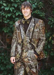 Ternos de casamento New Camouflage smoking Único Single-Breasted Camo Mens entalhado lapela do noivo desgaste Prom ternos para homens (Jacket + calças)