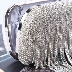 Yeni Rhinestones Kadın Debriyaj Çantaları Pırlanta Tasselleri Parmak Yüzüğü Akşam Çantalar Kristal Düğün Gelin Çantalar Çantalar 2622