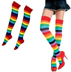 Оптовая девочка длинный носок полосатый чулок прекрасный полиэстер по колено носки радуги красочные высокие бедра для дамских женщин подарки