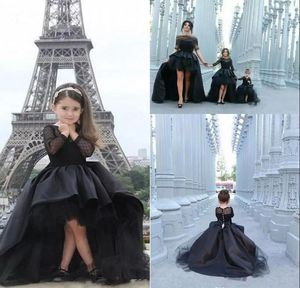 2017 Benzersiz Tasarım Kızın Pageant Elbiseler Uzun Kollu Yüksek Düşük Mütevazı Siyah Saten Arapça Çiçek Kız Elbise Düğün Parti Noel Için