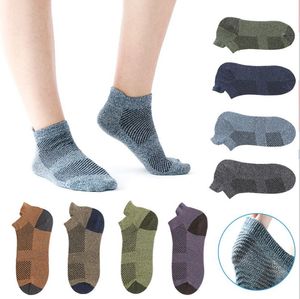 Yeni marka Erkek yaratıcı tasarım Pamuk Çorap adam Rahat Elbise Çorap İçin Hediye Drop Shipping