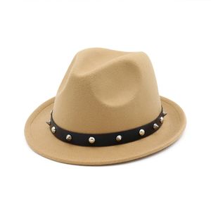 Moda-lã feltro chapéu de jazz forma fedora chapéus com faixa rebite estilo britânico outono inverno chapéus para homens mulheres cavalheiro chapéu