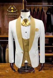 Beyaz Damat Smokin Altın / Donanma Mavi Yaka Groomsman Düğün 3 Parça Takım Elbise Moda Erkekler Iş Balo Ceket Blazer (Ceket + Pantolon + Kravat + Yelek) 2600