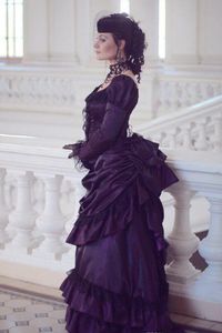 Victoria Gotik Mor Gelinlik Retro Royal House Topu Düşes Gelinlikler Uzun Kollu Dantel Dantelli Rönesans Aristocracy Elbise