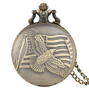 Antique Bronze США Флаг FOB Часы Мир голубя Кварцевые Карманные Часы Ожерелье Цепочка для мужчин Женщины Сувенирный подарок