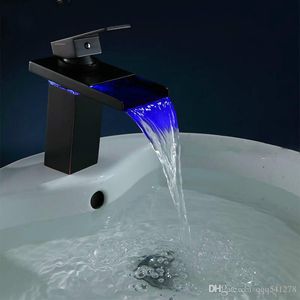 Черная вода со светодиодной подсветкой Смеситель для ванной комнаты Смеситель для раковины из латуни Смеситель для водопада Горячая холодная вода