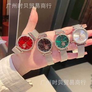 38% de descuento en reloj Reloj Xiaoxiangjias nuevo diamante con incrustaciones exquisita flor de camelia moda pequeño disco cuarzo para mujer