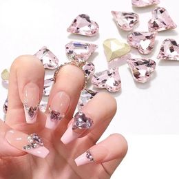 Piezas de uñas de corazón rosa 3d Arte Decoración de oso de mariposa Bown Bows Resin Clain Crystal Charms Accesorios Rano