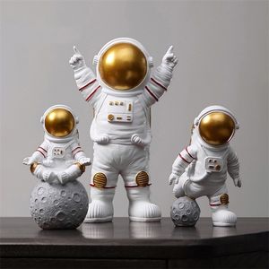 3 unids resina astronauta figura estatua estatuilla espaciador escultura juguete educativo escritorio decoración del hogar modelo niños regalo 220628