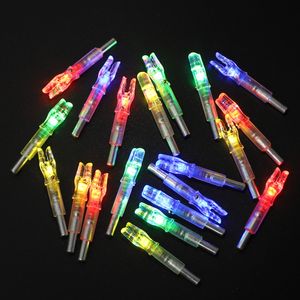 Juego de 3 uds. De arco luminoso automático, flecha LED brillante, Nocks iluminados, cola de caza, ajuste de tiro, eje de flecha de 6,2mm y 7,62mm, 50 juegos