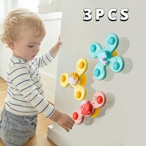 3PCSset Baby Bath Toys Funny Bathing Sucker Spinner Aspirner Tup Cartoon Rattles Fidget Educational for Children Boys Gift 240407