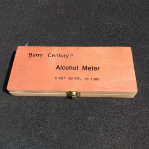 4 PCS Medidor de concentración de alcohol Medidor Probador de herramientas con termómetro Wine Vodka Whisky Hydrometer Testeing Bar Set