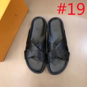 41 modelo Nuevo diseñador Hombres Zapatillas de fondo grueso Plataforma Toboganes de baño Antideslizante Tendencia Zapatos lujosos Damas Mujer Mula Zapatos Chanclas Sandalias