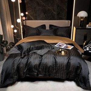 46pcs Luxury Black Gold Yarndyed Jacquard Coton Egyptien coton lisse couvercle Cal King Litting Set Flatfited Sheet Pillowscases 240416