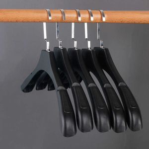 5/10 pièces cintres en plastique noir antidérapant sans rail crochet pivotant magasin de vêtements large épaule manteaux costume placard cintres 210702