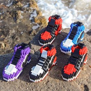 502 Piezas Kits de Construcción de Modelos Mini Bloques Zapatillas de Deporte para Niños Anime DIY Juguete Modelo de Subasta Juguetes Regalos para Niños Cubierta Transparente Protectora a Prueba de Golpes de TPU