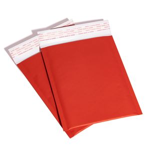 50 unids / lote Bolsas de burbujas Útiles escolares Sobre autosellado Papel de aluminio rojo Burbujas Mailer Para embalaje de regalo Forrado Poly Mailer Bolsa de boda Sobres de correo