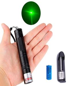 532nm Tactical Laser Grade Green Pointer Strong Pen Lasers Lazer Lampe de poche puissante Camiage avec batterie298J5417403