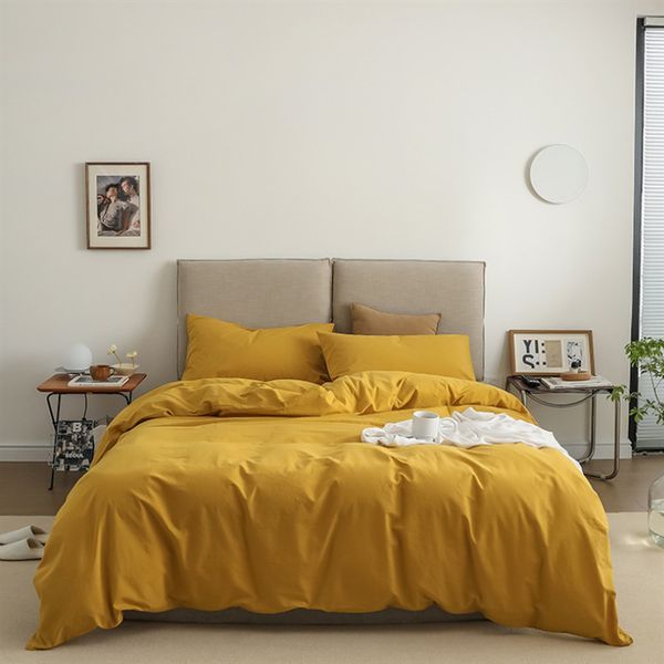 Fashionable solid-color bed cover for winter, made of high-quality anti-static polyester to match your bedroom decor