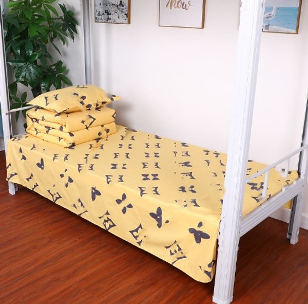 Duvet cover for student dorm beds with pure cotton sheets, suitable for upper and lower bunk setups