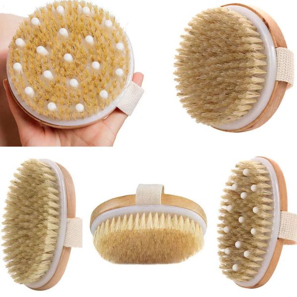 Shower brush with wet and dry bamboo bristles suitable for all skin types