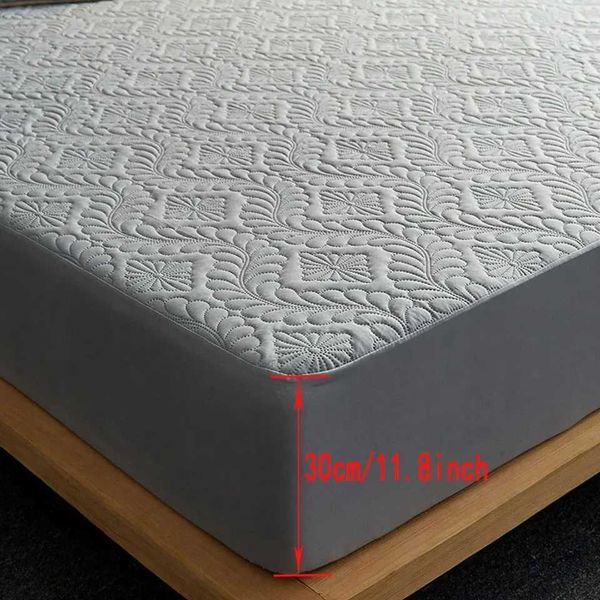 New stylish waterproof quilted mattress covers in sizes 140x200 and 160x200, includes matching fitted sheet for protection