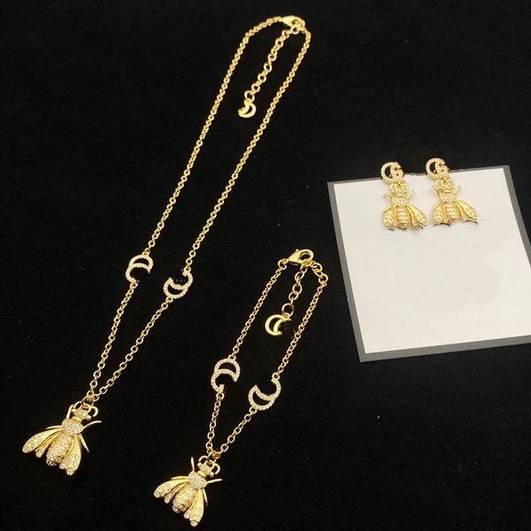 Simple and elegant Little Bee Choker Necklace with matching Brass Ear Studs and Bracelet Ring Set, a stylish women's jewelry collection