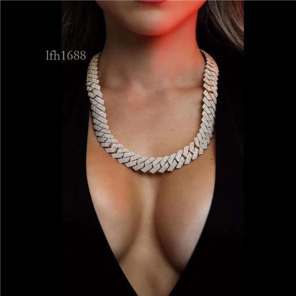 Sexy16mm Micro Pave Vvs Moissanite Iced Out Cuban Link Chain Pass Diamond Tester Sterling Sier Men Cuban Necklace
Sexy16mm Micro Pave Vvs Moissanite Iced Out Cuban Link Chain Pass Diamond Tester Sterling Sier Men Cuban Necklace