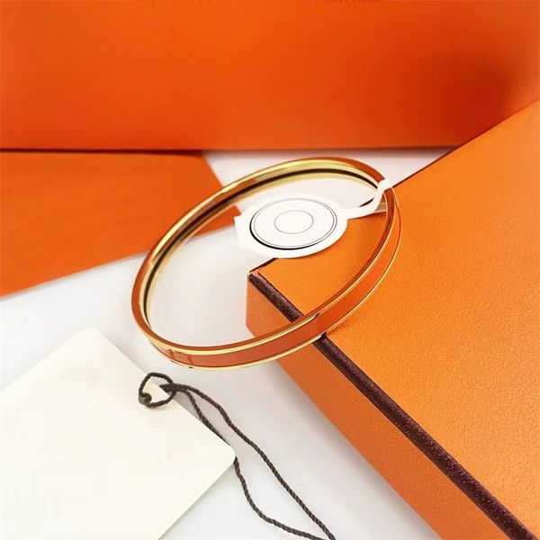 2023 new designer bangle luxury brand enamel bracelets men and women fashion everyday accessories party wedding valentine's day gifts i, Black
2023 new designer bangle luxury brand enamel bracelets men and women fashion everyday accessories party wedding valentine's day gifts i, Black