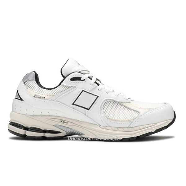mens tracksuits designer 2002r casual shoes protection pack rain on cloud phantom athletic sneakers pink purple grey navy sea salt luxury og, Gray
mens tracksuits designer 2002r casual shoes protection pack rain on cloud phantom athletic sneakers pink purple grey navy sea salt luxury og, Gray