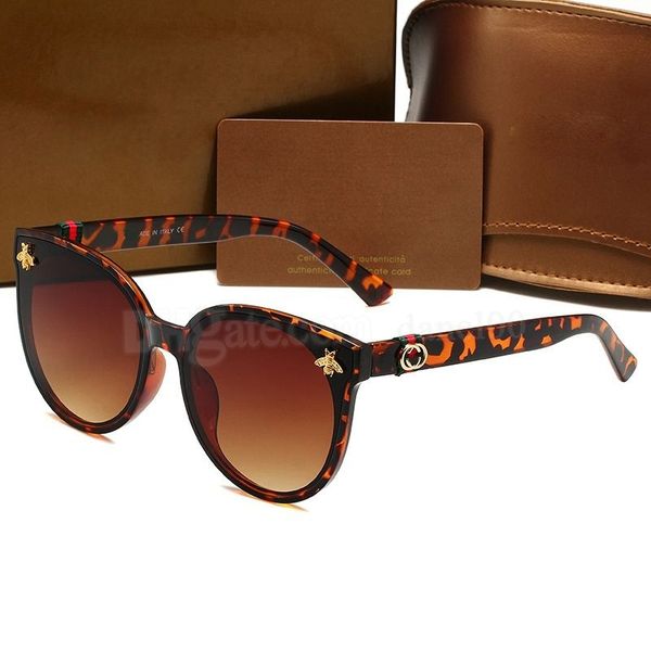 women designer luxury sunglasses men eyeglasses outdoor shades pc frame fashion classic lady sun glasses mirrors for women with box 515256 1, White;black
women designer luxury sunglasses men eyeglasses outdoor shades pc frame fashion classic lady sun glasses mirrors for women with box 515256 1, White;black