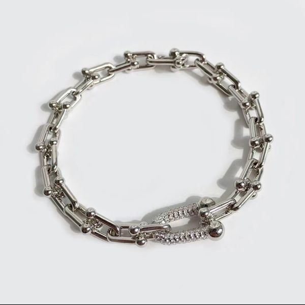 luxurys link designer bracelet women lucky charm bracelets love trendy fashion shiny and eye-catching fine jewelry elegant temperament versa, Golden;silver
luxurys link designer bracelet women lucky charm bracelets love trendy fashion shiny and eye-catching fine jewelry elegant temperament versa, Golden;silver