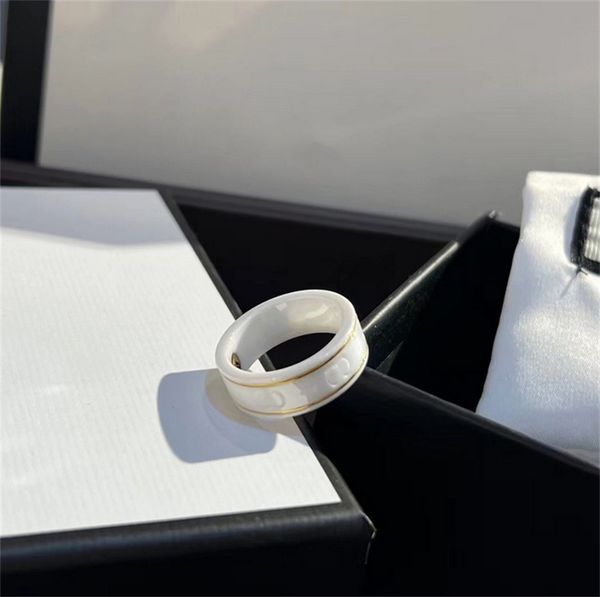 2023 luxurys designers ring with clear lettering fine workmanship personality ment jewelry gold and silver wedding party couple gifts rings
2023 luxurys designers ring with clear lettering fine workmanship personality ment jewelry gold and silver wedding party couple gifts rings