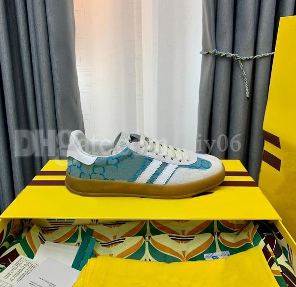 s luxury shoes gazelle men shoes printed alphabet casual shoe embroidery fashion retro fluff upper rubber sneaker luxury leather trainers 4s, Gray
s luxury shoes gazelle men shoes printed alphabet casual shoe embroidery fashion retro fluff upper rubber sneaker luxury leather trainers 4s, Gray