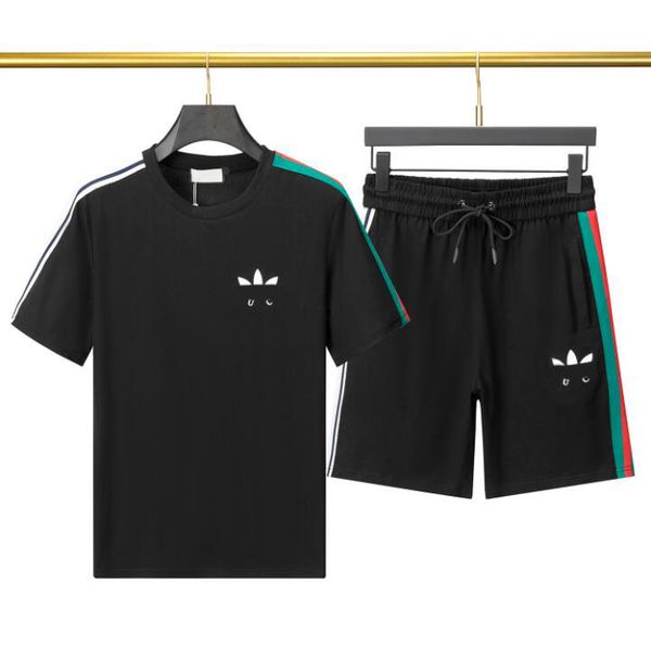 mens tracksuits fashion classic letter print sportwear summer t-shirts short two piece set outdoor sportswears outfits di_girl di_girl lle0, Gray
mens tracksuits fashion classic letter print sportwear summer t-shirts short two piece set outdoor sportswears outfits di_girl di_girl lle0, Gray