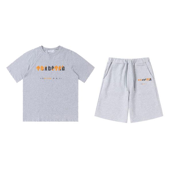trapstar t-shirts trapstar tracksuits designer embroidery letter luxury black white grey rainbow color summer short and t shirt set size s-x, White;black
trapstar t-shirts trapstar tracksuits designer embroidery letter luxury black white grey rainbow color summer short and t shirt set size s-x, White;black