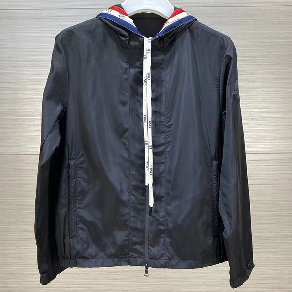 designer mens trench coats womens ribbon letter lightweight hooded sunscreen coat couple embroidered badge color zipper loose breathable win, Tan;black
designer mens trench coats womens ribbon letter lightweight hooded sunscreen coat couple embroidered badge color zipper loose breathable win, Tan;black
